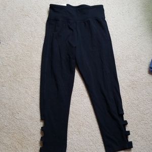 Juniors High Rise Yoga Capri Leggings